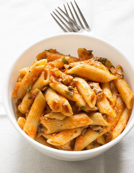 Healthy_Vegan_Rigatoni_Mushroom_Bolognese |kannammacooks.com #healthy #recipe #ragu #bolognese #mushroom #rich #soffrito #pasta #rigatoni #lite #dinner #mushroom-bolognese #easy-to-make - 8
