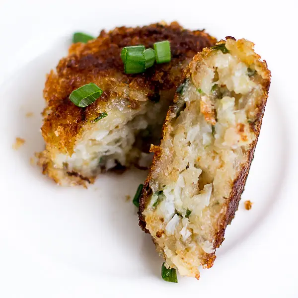 Fish-croquettes-cutlet-recipe-appetizer-julia-child-inner|kannammacooks.com #fish #cutlet #croquette #juliachild #recipe #shallow #fry #creamy #appetizer