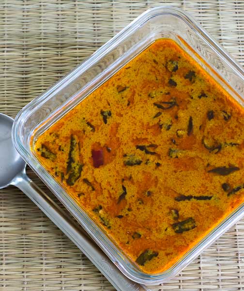 South-indian-style-chettinad-urlai-roast-potato-roast-recipe |kannammacooks.com #ladies-finger #okra #puli-kulambu #vendakkai #curry #vegan-recipe