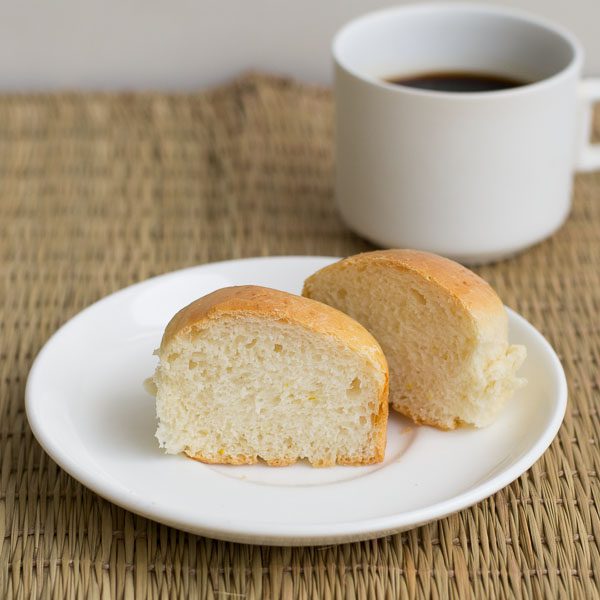 copycat-almost-kings-hawaiian-sweet-buns-recipe-from-scratch |kannammacooks.com #potuguese #buns #sweet-buns |kannammacooks.com #soft-bread #kings