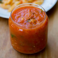 Basic-tomato-sauce-for-pasta