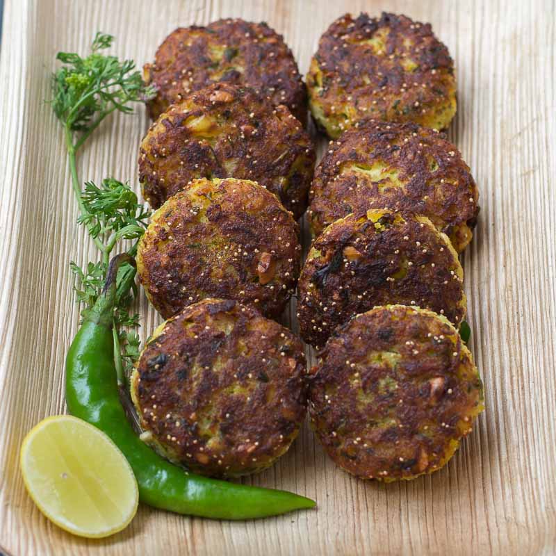 Cauliflower-vada-gobi-fritters-evening-snack