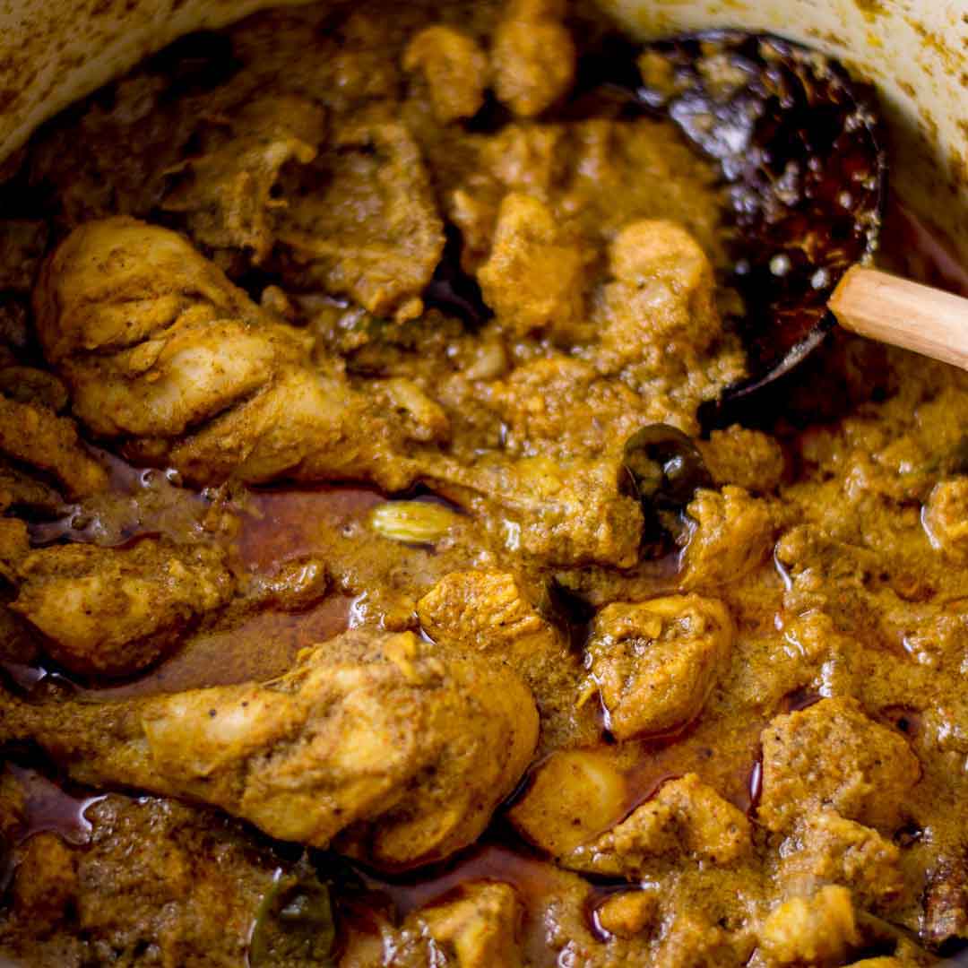 Srilankan-chicken-curry-with-homemade-curry-powder-recipe-1