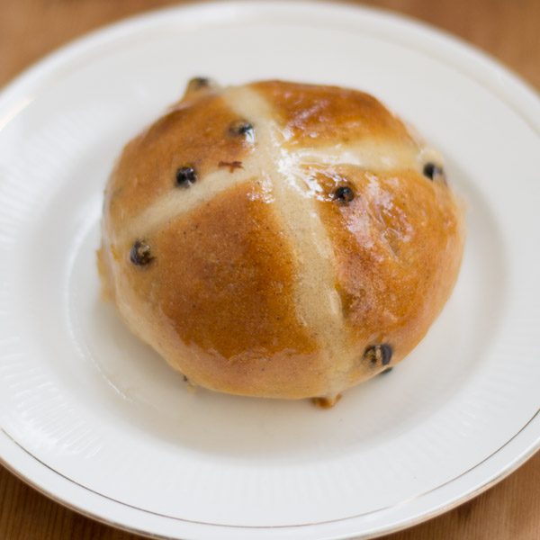 UK-Hot-Cross-Buns-Recipe-Yeast-Wholemeal