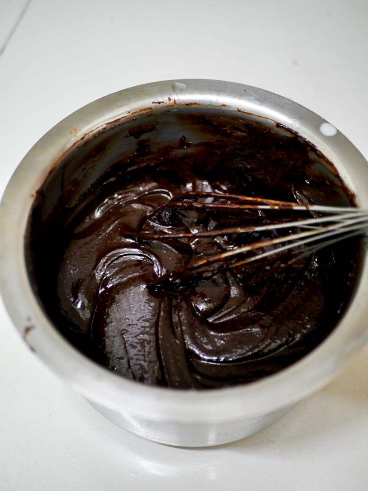 chocolate-cake-with-chocolate-ganache-frosting-recipe-14 - 5