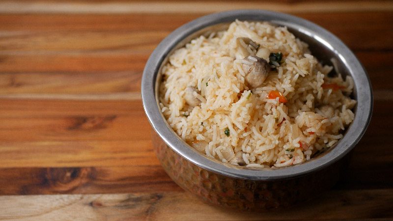 easy-mushroom-pulav-mushroom-rice-1 - 13