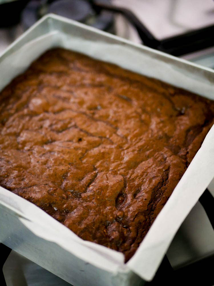 fudge-brownie-recipe-with-eggs-easy-tasty-oven-mix-3 - 34