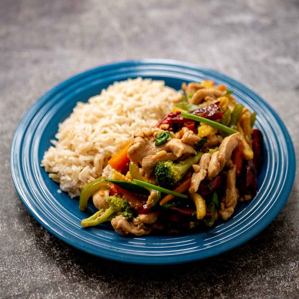 Hot Chicken Stir Fry With Veggies And Brown Rice