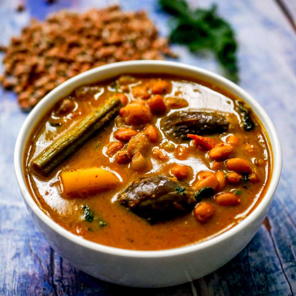 mochai-kathirikkai-murungaikai-kara-puli-kuzhambu-recipe-22
