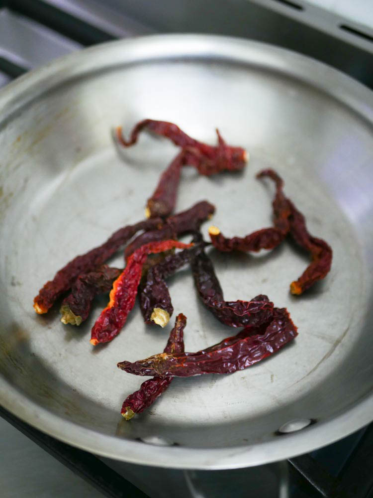 mola-saandhu-raw-garlic-chilli-chutney-5 - 22