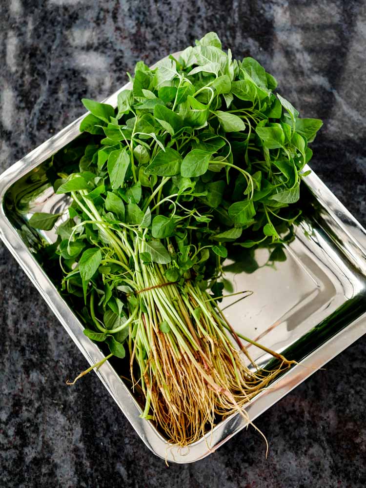 mula-keerai-poriyal-recipe-amaranth-greens-poriyal-1-2