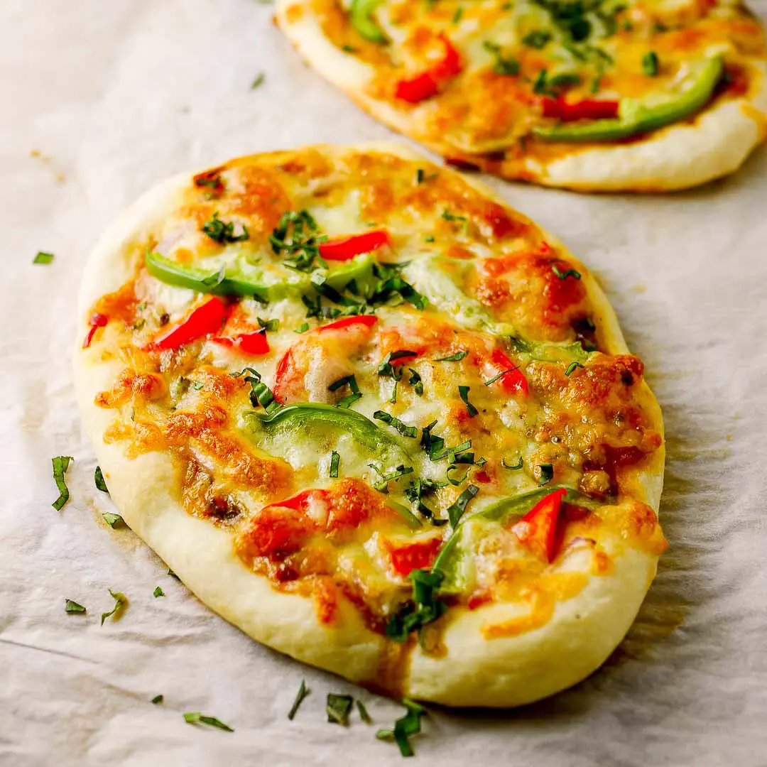 Naan Pizza – Pizza Dough from scratch