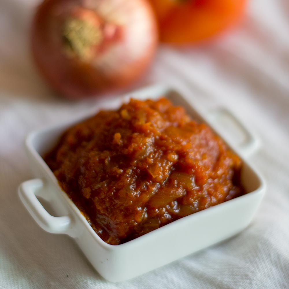 onion-tomato-gojju-recipe