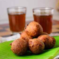 pazha-kachayam-banana-kajjaya-tamil-recipe-1