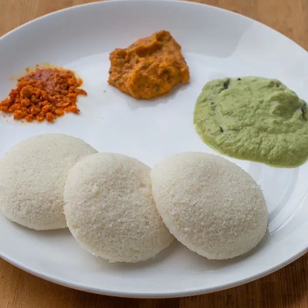 Make soft Idli using Rice Rava – Mixie Method
