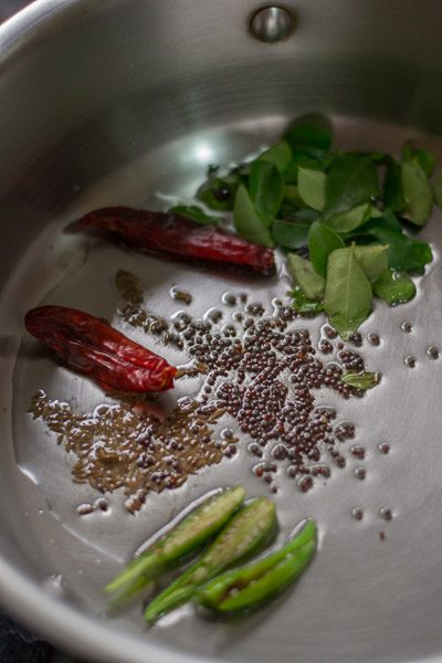 south-indian-tamilnadu-carrot-cabbage-poriyal-thoran-recipe-temper