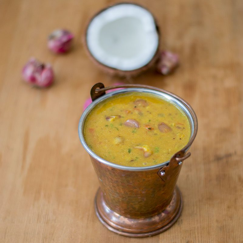 tamil-chinna-vengayam-onion-sambar