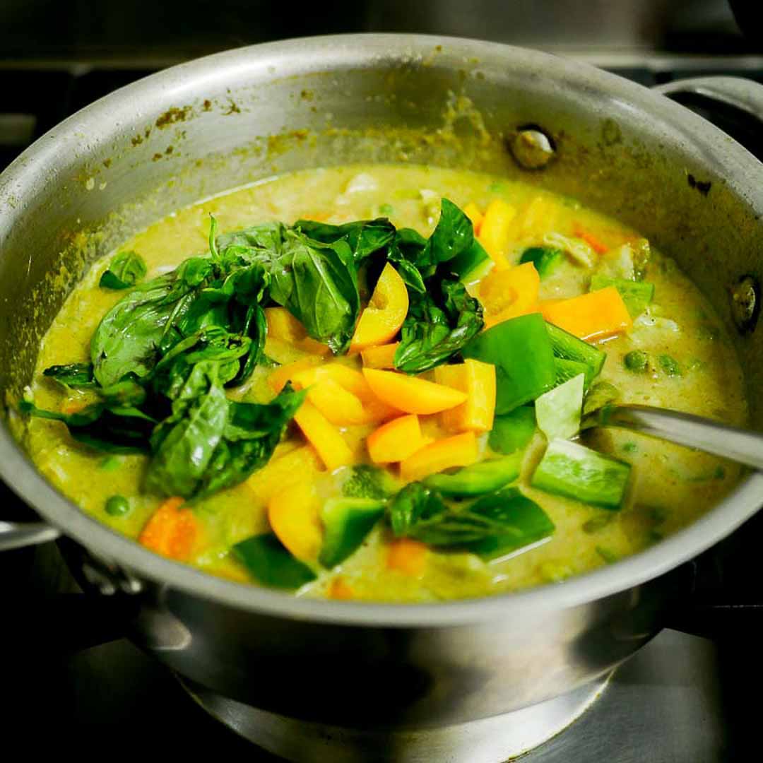 thai-green-curry-from-scratch-vegetarian-vegan-curry-paste-recipe-3