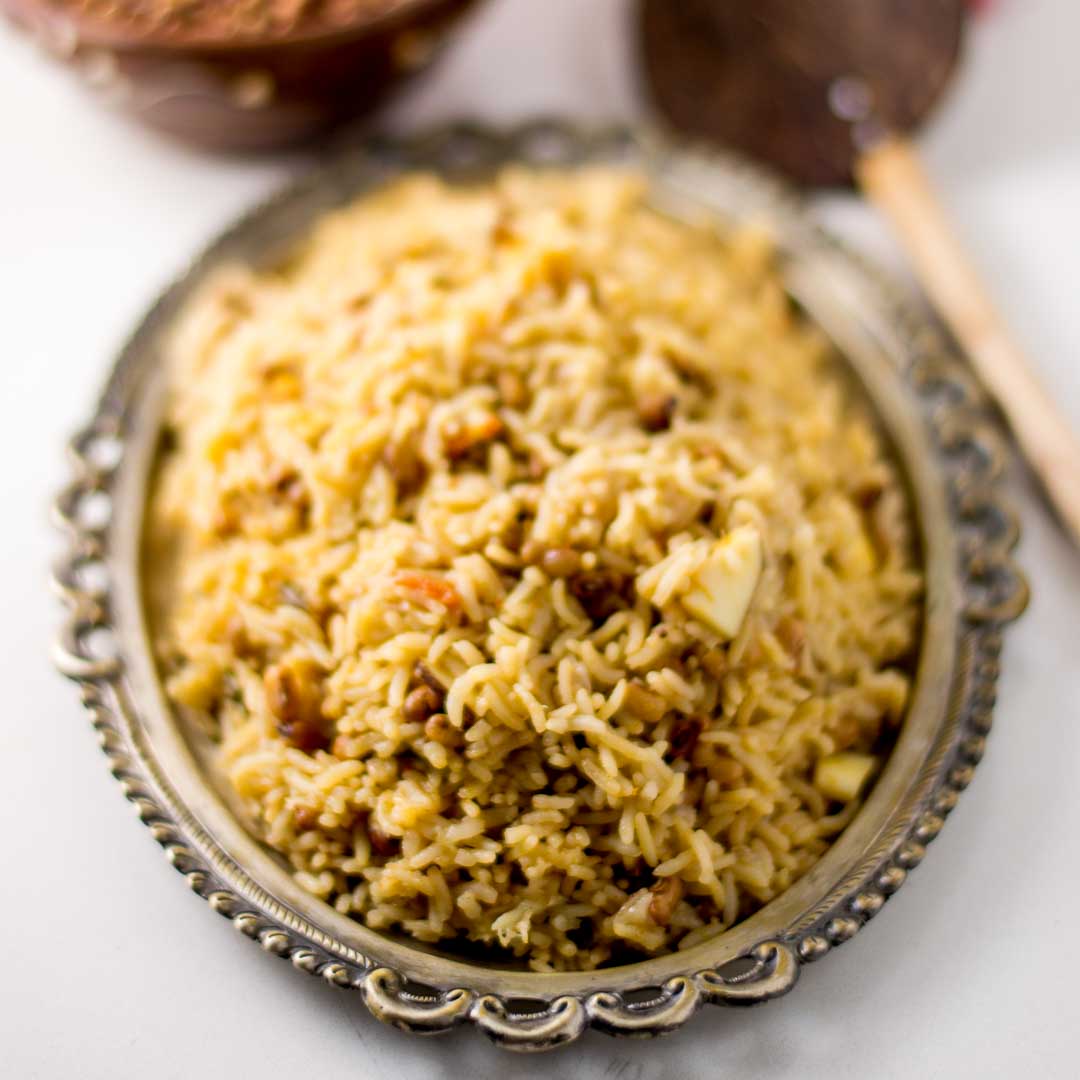 thattapayiru-arisi-paruppu-saadam-recipe-1-3