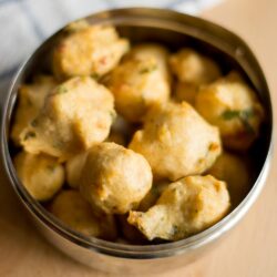 thellattu-urad-idli-rice-batter-vada
