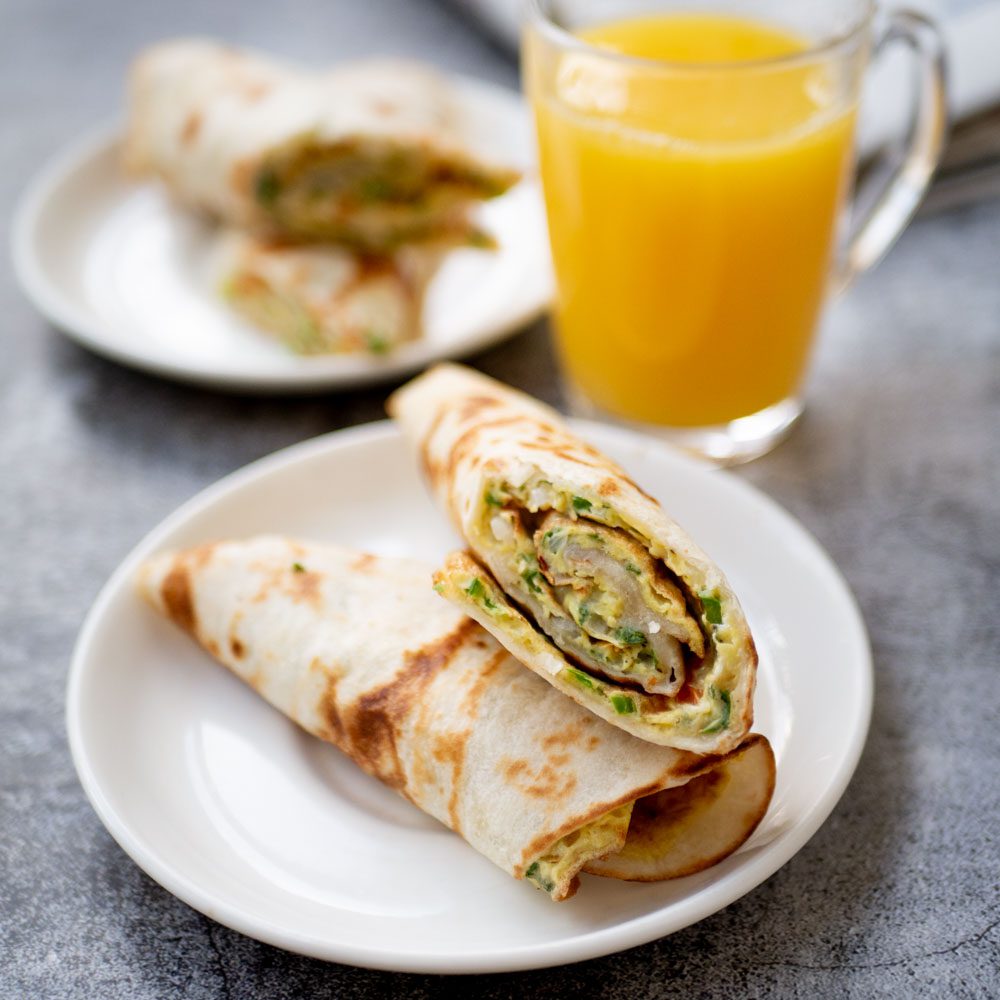 Tortilla Egg Roll Breakfast Wraps