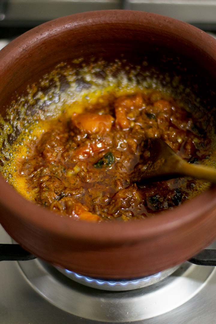 varutharacha-meen-curry-recipe-with-coconut-kerala-malabar-style-1 - 9