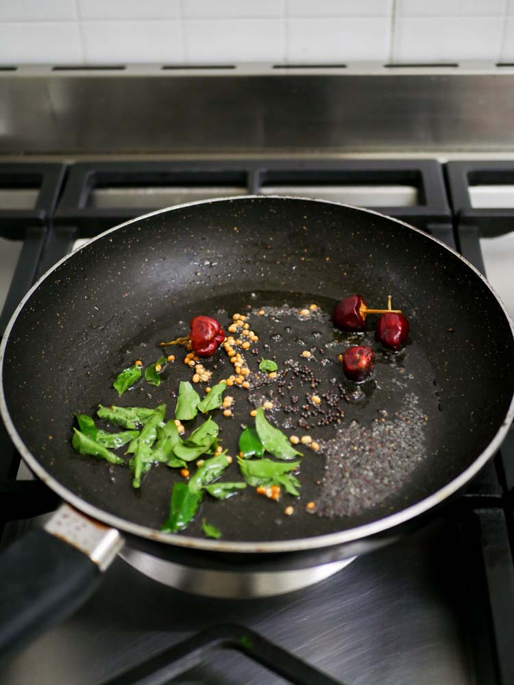 vengaya-chutney-idli-dosa-tamil-style-recipe-without-tomato-1-14 - 11