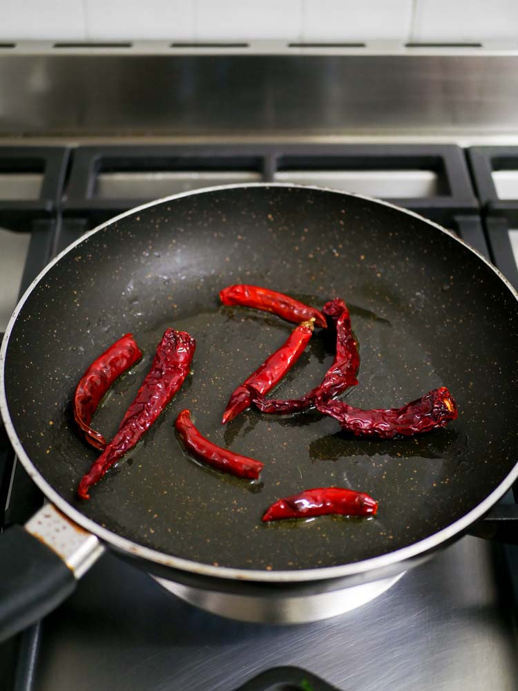 vengaya-chutney-idli-dosa-tamil-style-recipe-without-tomato-1-6 - 3