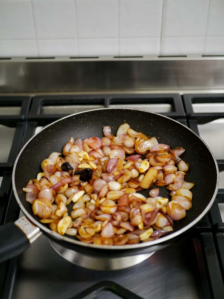 vengaya-chutney-idli-dosa-tamil-style-recipe-without-tomato-1-9 - 7